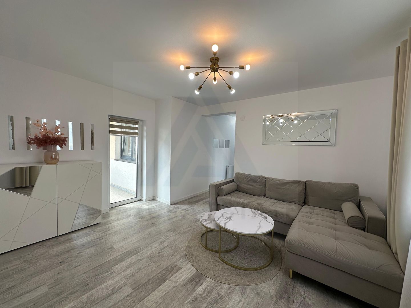 Apartament 3 camere 75 mp utili etaj 2 si 2 locuri de parcare Turnisor - Poză 1