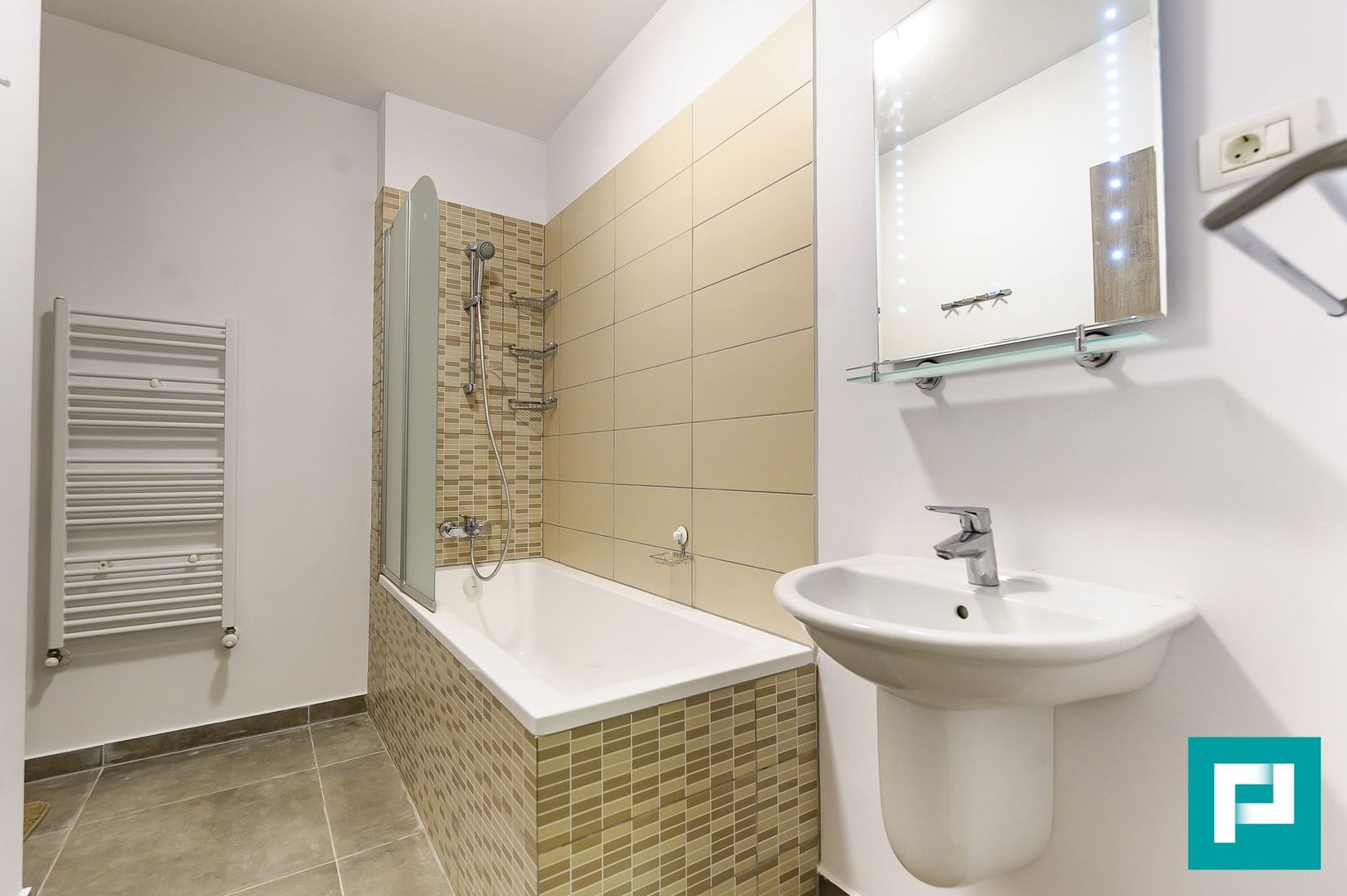 Apartament ultracentral cu 2 camere. - Poză 9