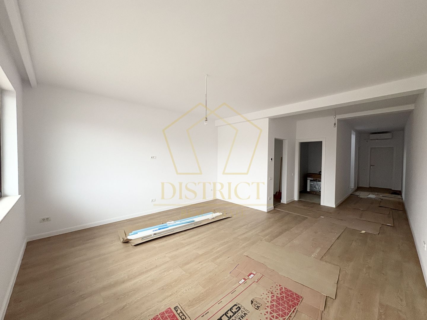 Duplex superb cu 4 camere si 3 bai | Giroc | Hotel IQ - Poză 3