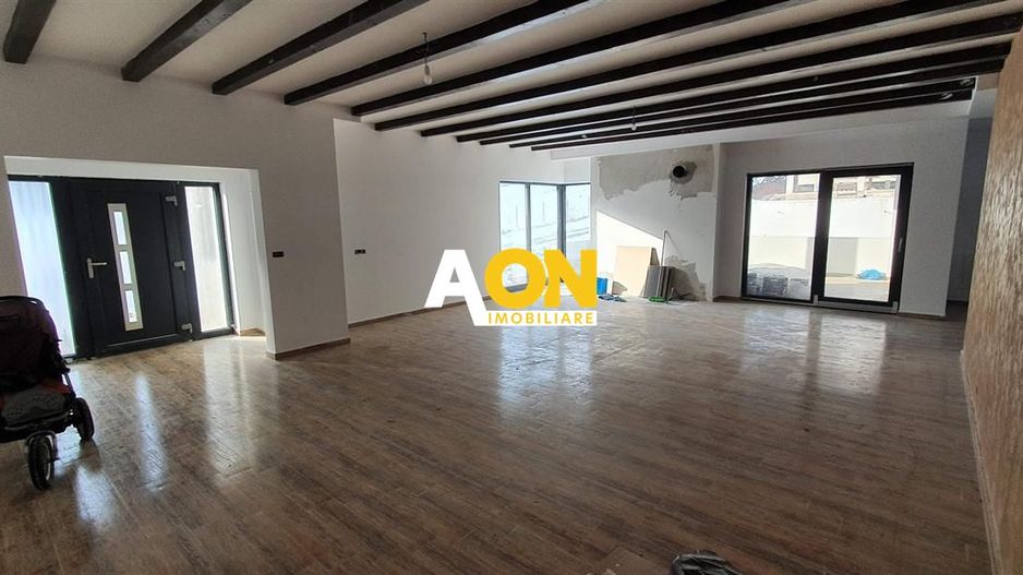 Casa 4 camere + demsiol 688 mp teren toate utilitatile langa padure - Poză 3