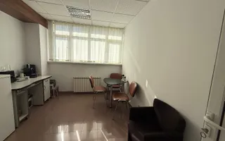 De vanzare  CLĂDIRE PREMIUM DE BIROURI ȘI SERVICII,  pret negociabil - Poză 14