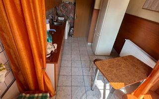 Apartament 3 camere, 70 mp utili, balcon, zona Cetate, Alba Iulia - Poză 4