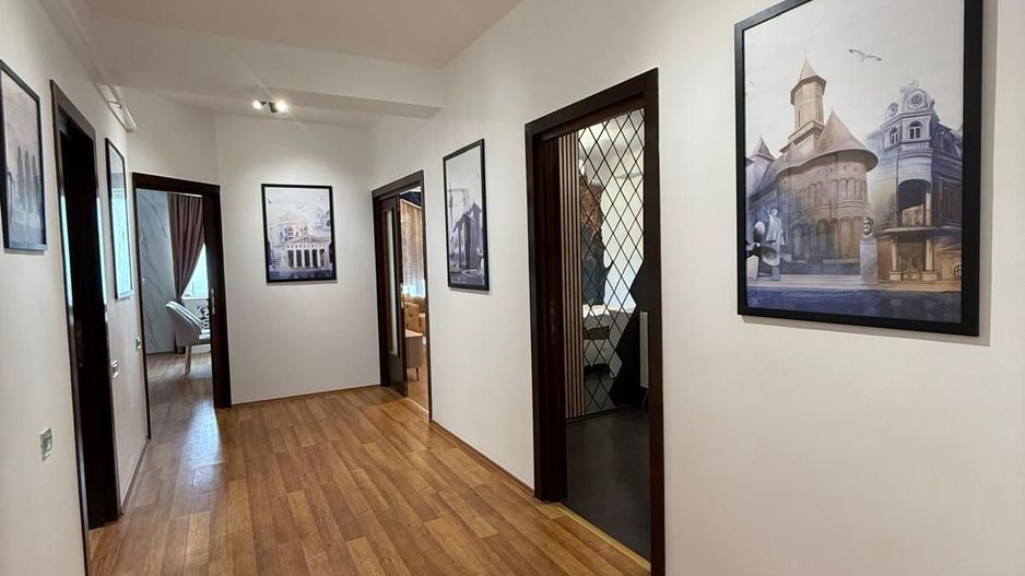 Apartament de lux cu panorama superba la Dunare - Poză 12