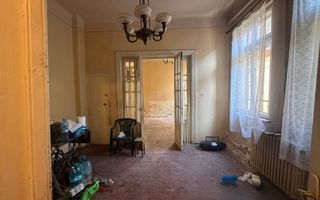 Casa singura in curte zona Mall Vitan - Poză 7