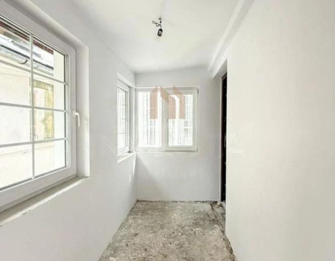 Apartament 3 camere 77 mp zona Andrei Muresanu - Poză 2