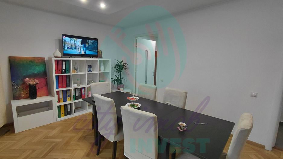 Interbelic 1934 | 4 camere, 4 balcoane, centrala | Piata Sf. Stefan - Poză 2