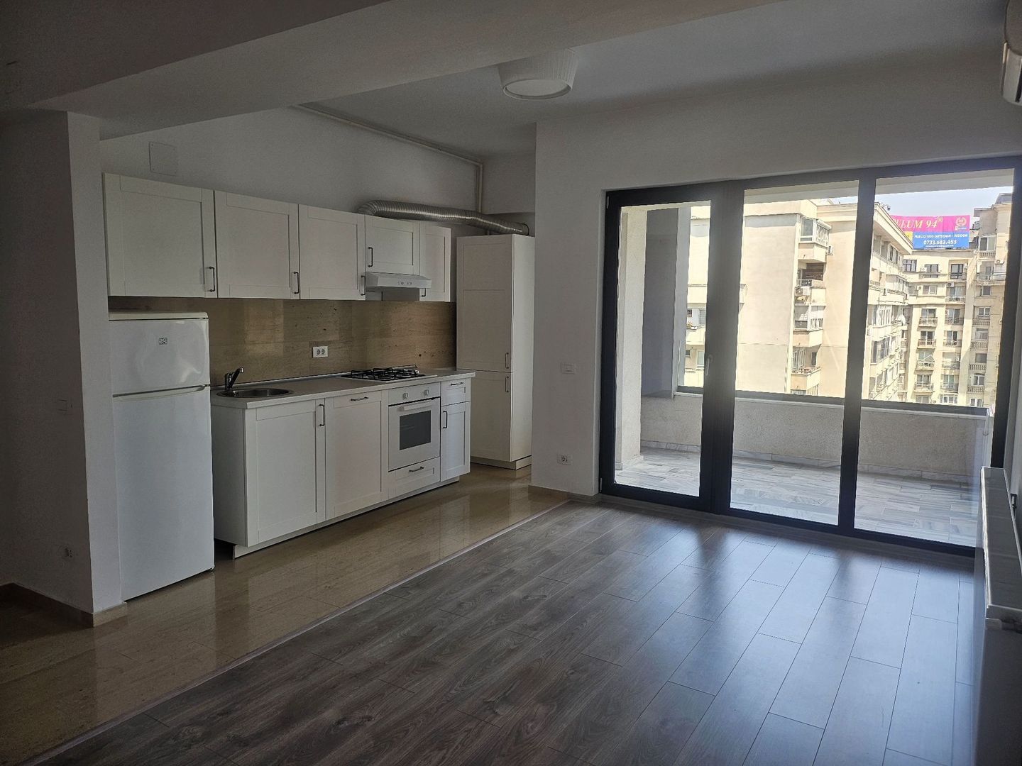 Apartament de închiriat cu 2 camere, în locație centrală, zona unirii - Poză 1