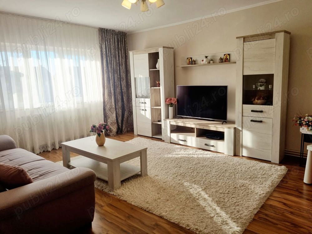 Apartament 3 camere Carpati 2 - Poză 1