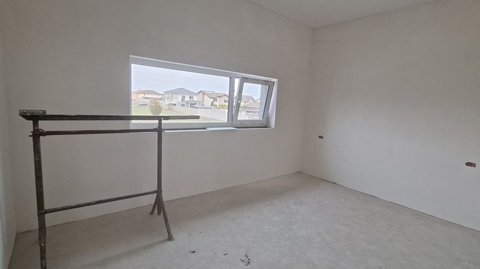 Duplex cu 5 camere si teren de 372mp - Poză 7