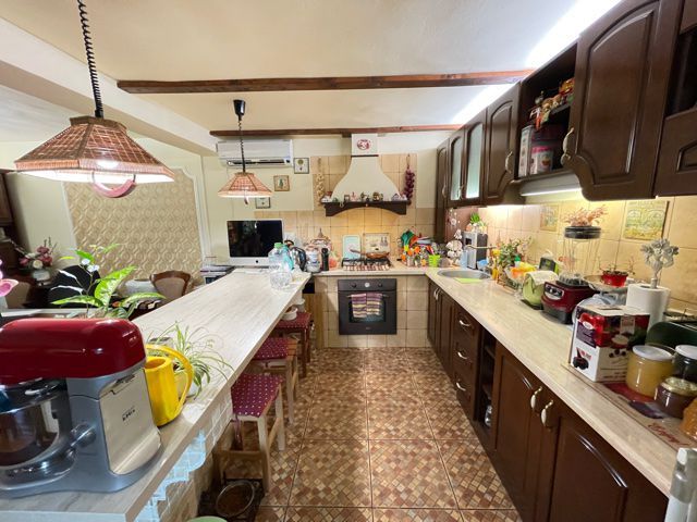 CASA ZONA MEHALA CU SPATIU COMERCIAL - Poză 4