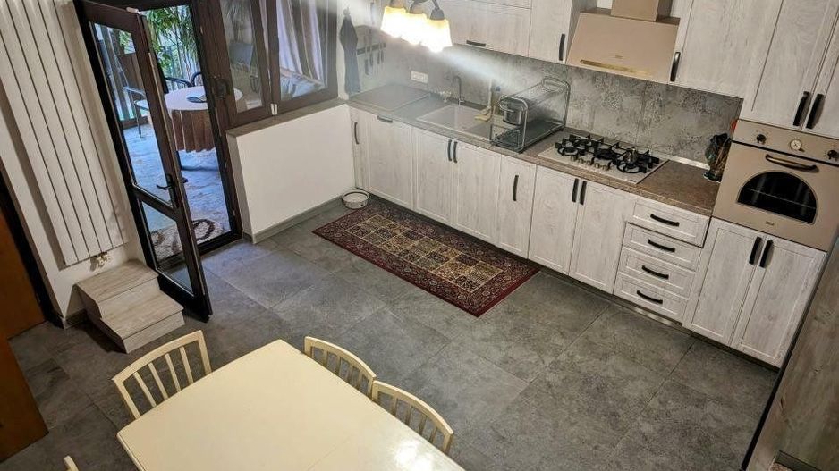 Bazilescu,2012,5 cam.+pod mansardabil,garaj,luminoasa si eleganta,zona curata - Poză 16