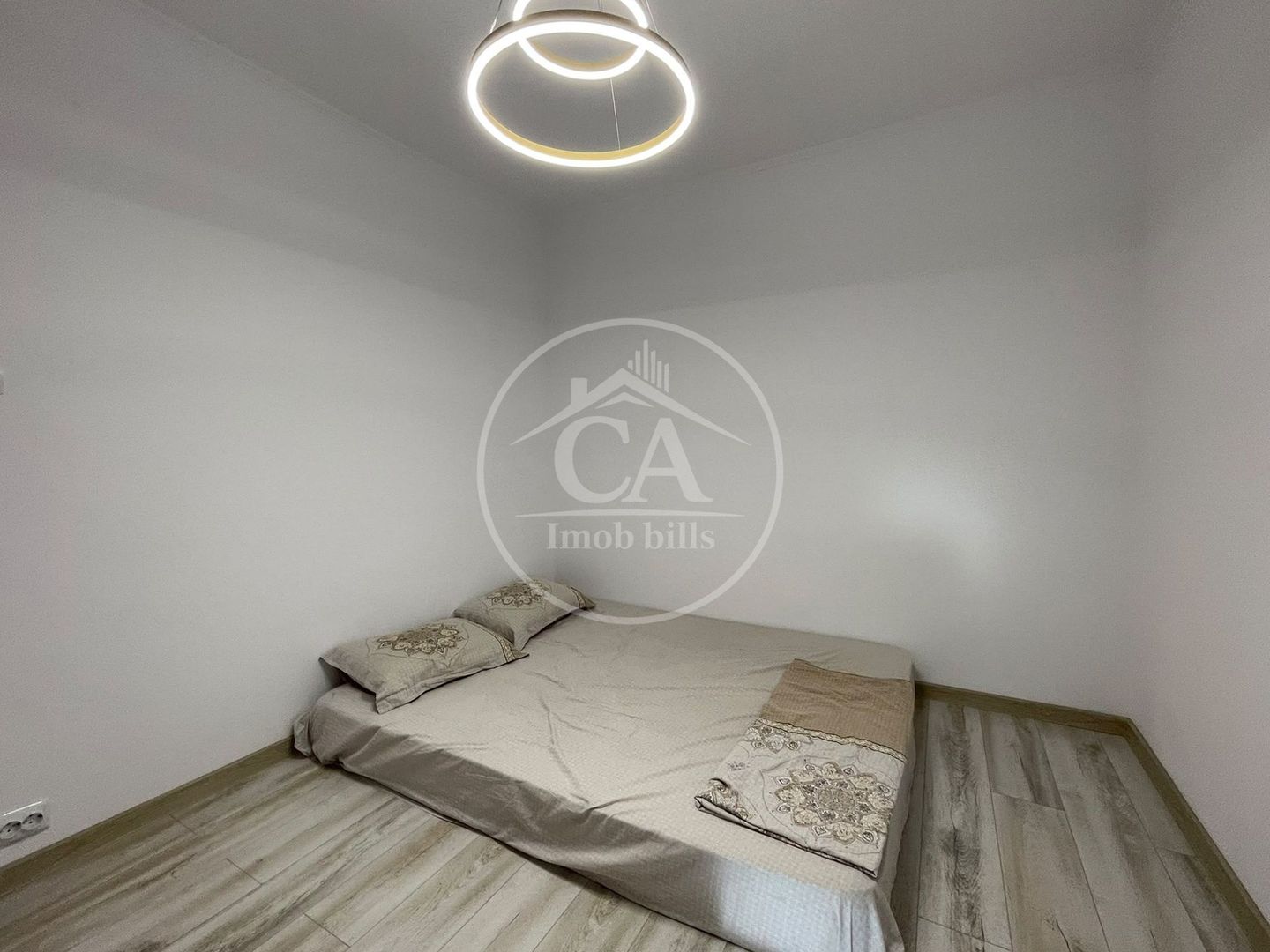 Apartament de vânzare cu 2 camere în zona Velența, Oradea - Poză 4