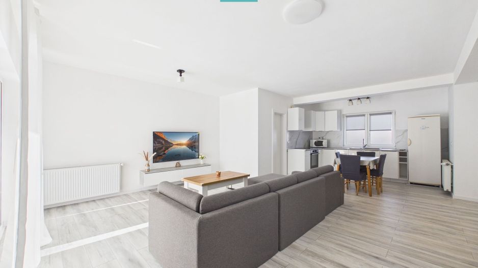 Casă înșiruită în Via Carmina- Vladmirescu - Poză 2