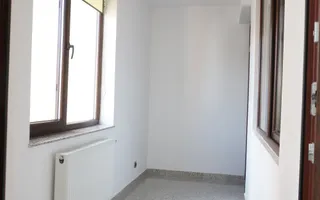 Apartament 3 camere, parcare, mobilat si utilat! - Poză 12