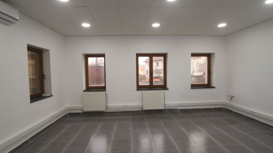 Spatiu birouri E+M - 205mp - zona L. Rebreanu - Poză 2