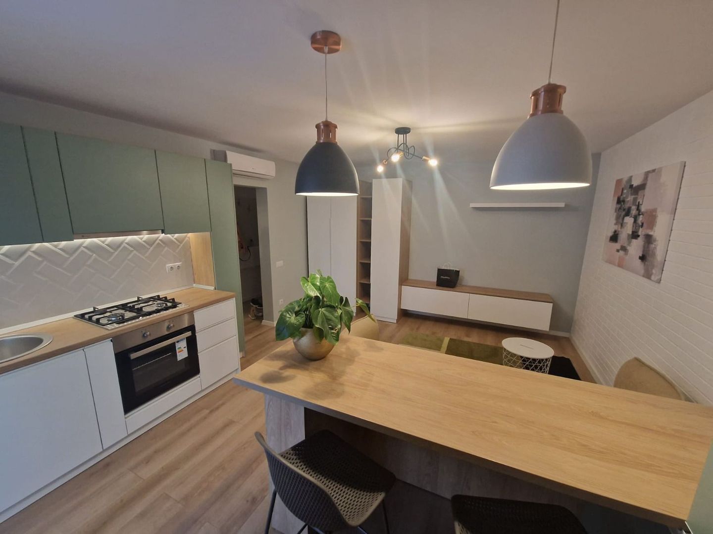 DECEBAL - Rond Alba Iulia | Prima închiriere 2 camere mobilat lux - Poză 1