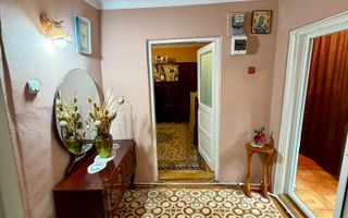 700 mp, teren intravilan, zona Centru, 150.000 euro - Poză 2