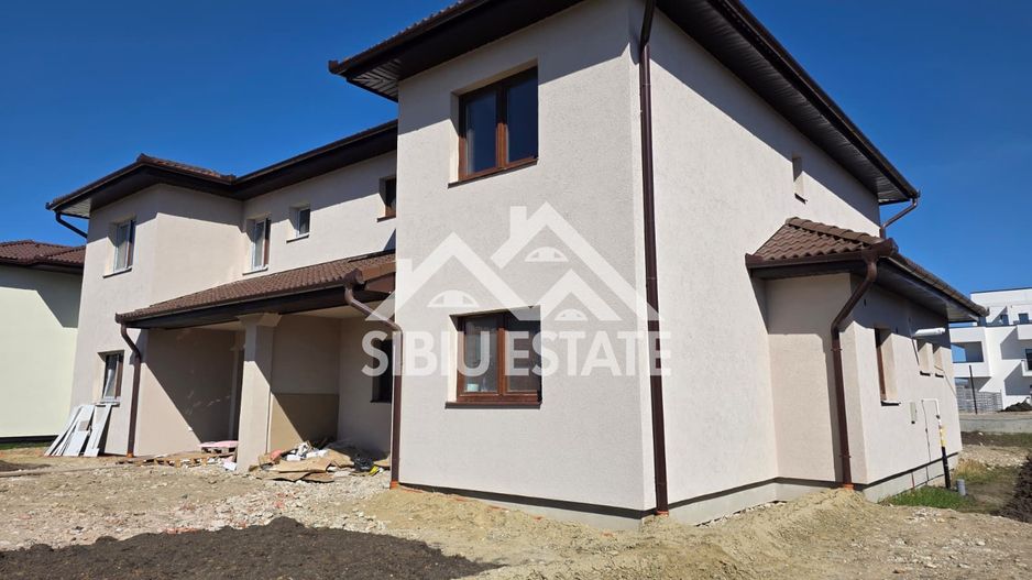 Duplex 5 camere ,super pret, Sura Mica ,Sibiu - Poză 1
