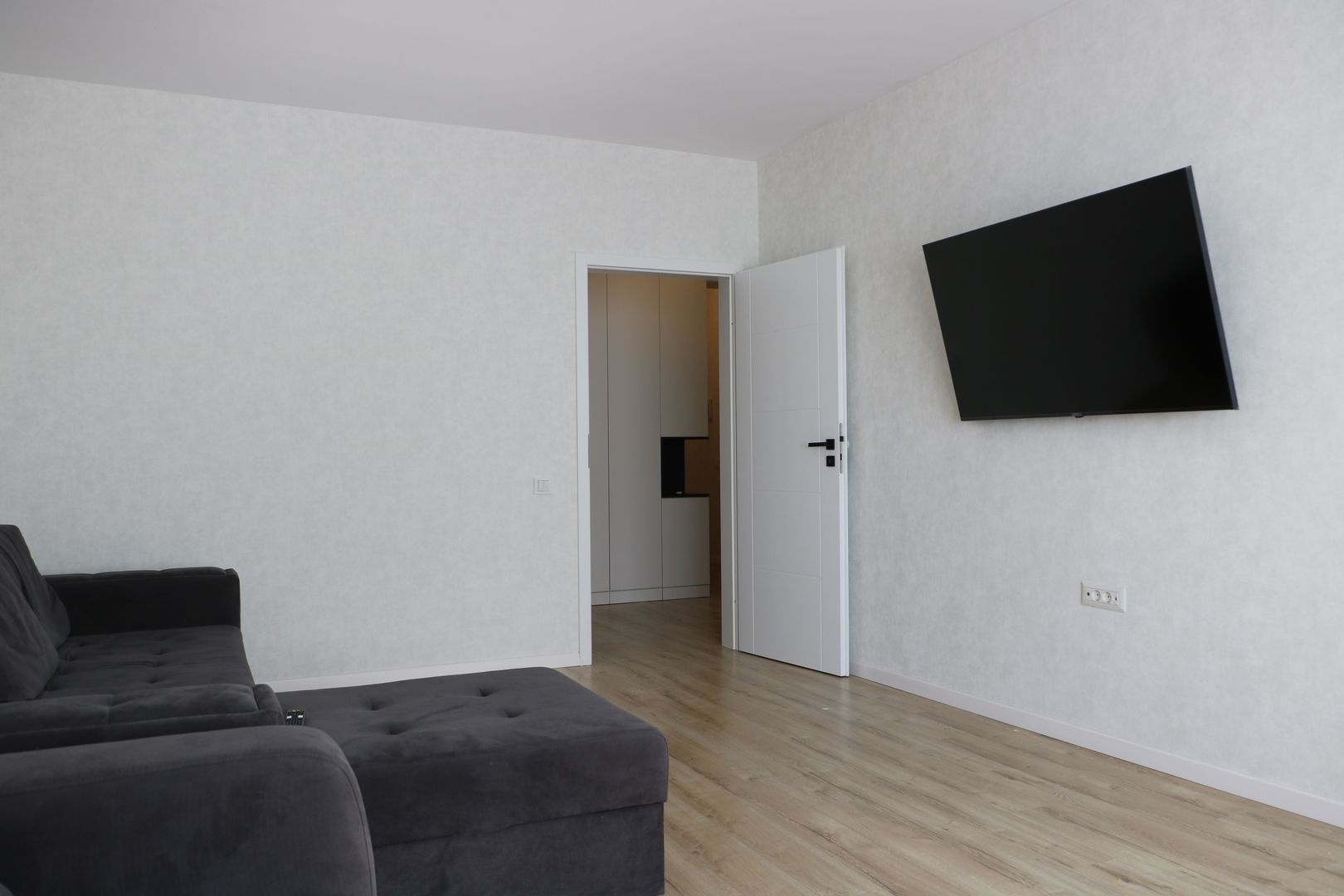 DRUMUL TABEREI-BRANCUSI, 2 CAMERE, ET. 4/6, BUCATARIE INCHISA, LIFT, DECOMANDAT - Poză 12