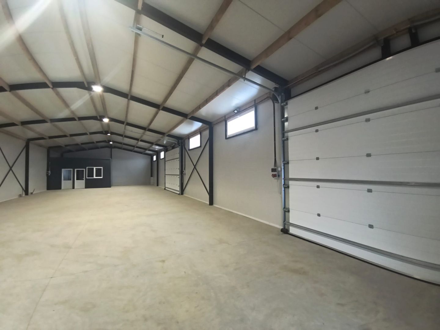 Hala Nouă 2025 | 300 mp | Curte 5.100 mp | Acces TIR | Fălticeni - Poză 1