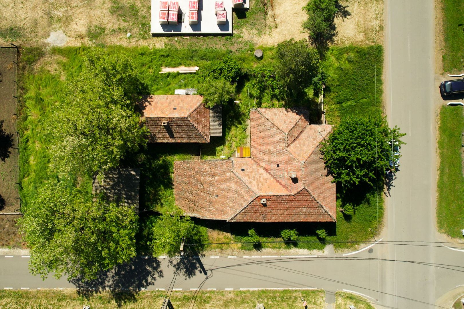 Casă cu potențial în Iratoș - Poză 1