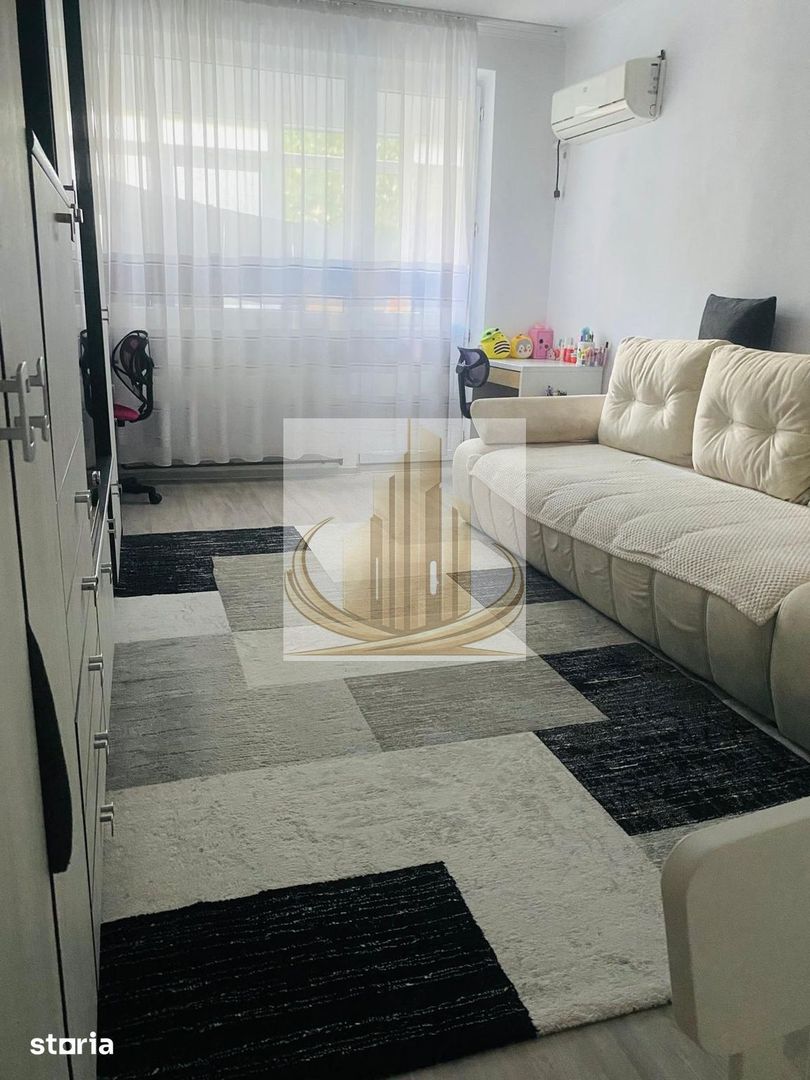 Apartament 3 camere cu 2 balcoane, centrala gaz - Poză 1