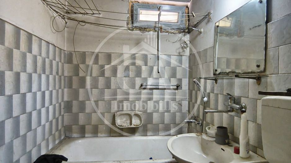 Apartament cu 3 camere de vanzare in Centru Civic, Oradea - Poză 7