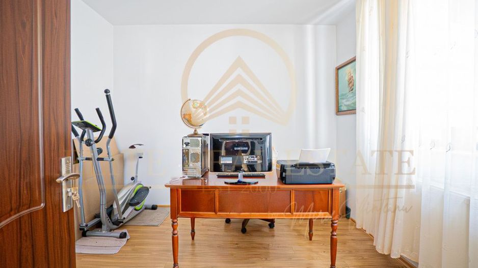 Ovidiu Sud - Zona premium - Vila impozanta, curte mare, garaj, terasa! - Poză 27