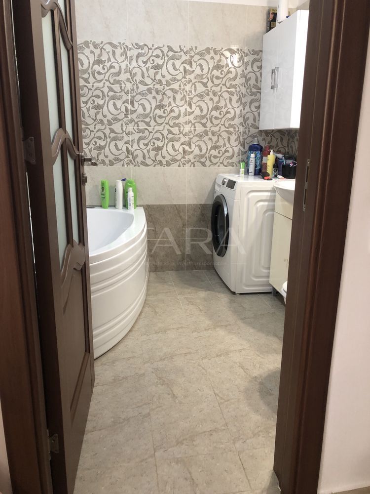 Vand apartament 2 camere zona Urusagului - Poză 6