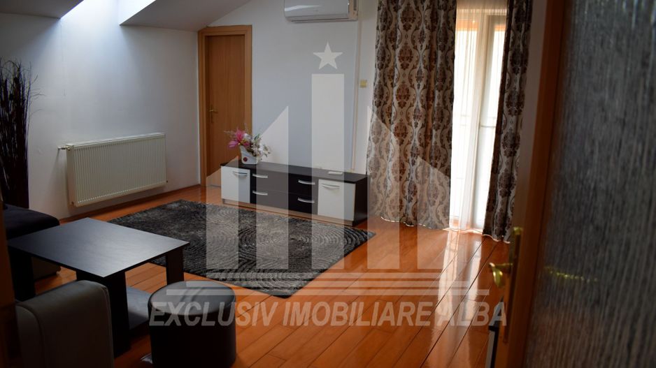 Apartament 2 camere Cetate-Bulevard - Poză 1