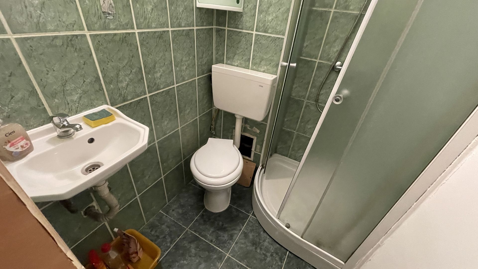 Garsoniera de vanzare-ideala pentru locuit sau investitie - Poză 12