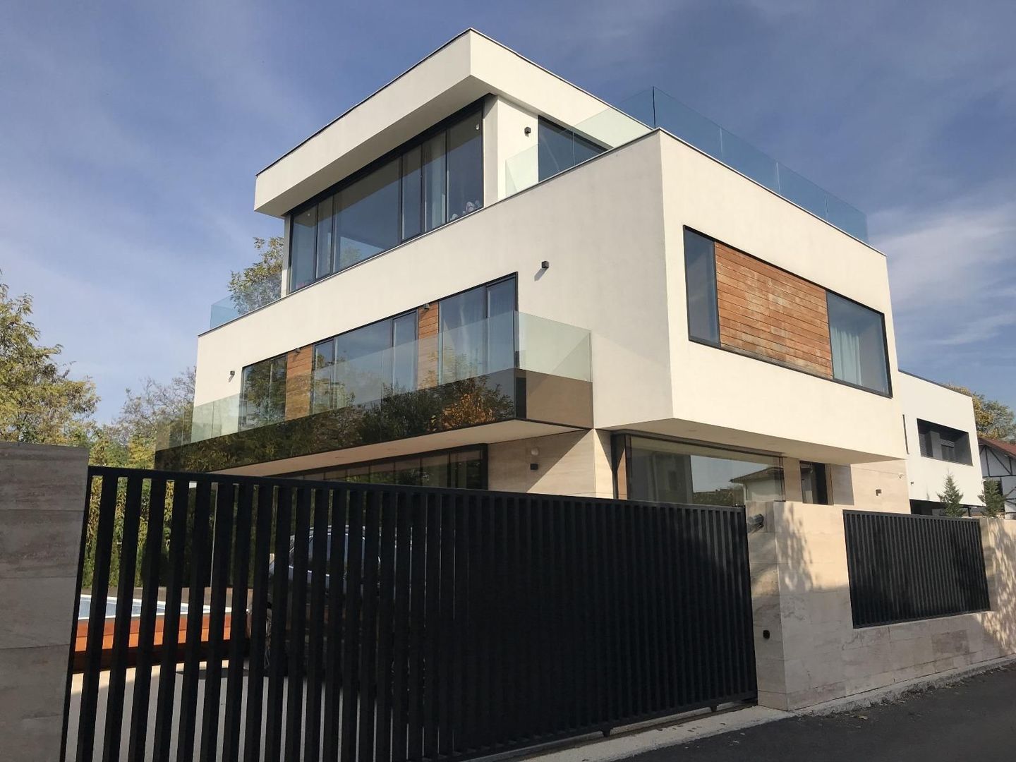 VILĂ PREMIUM | P+2E | PISCINĂ | 641 MP TEREN | SECTOR 1 - Poză 4