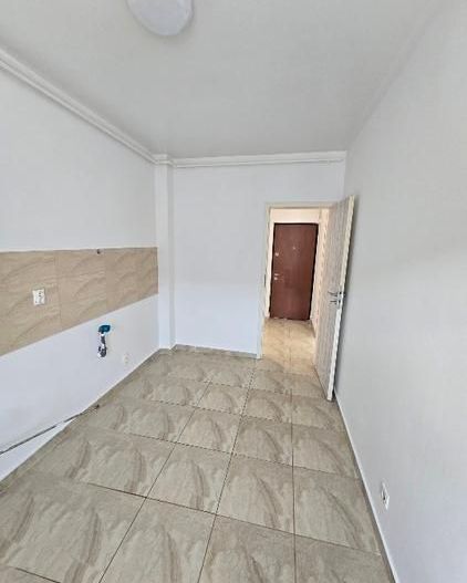 APARTAMENT RENOVAT CENTRALA PROPRIE ZONA  GRAND ARENA - Poză 2