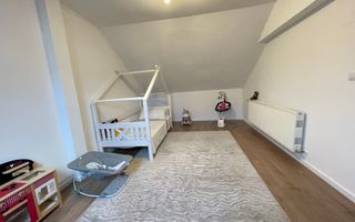 Casa spatioasa cu spatiu de relaxare-zona Blascovici - Poză 15