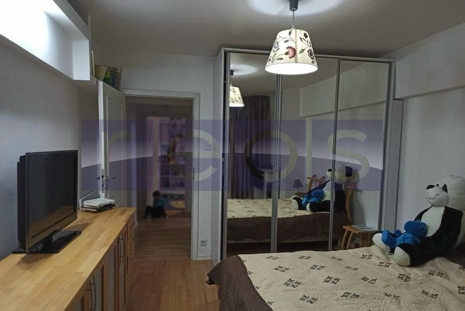 DE VANZARE APARTAMENT 4 CAMERE ZONA MOSILOR - Poză 10