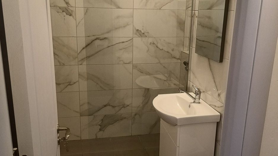 Garsonieră Titan, parter cu balcon, mobilată complet, prima închiriere - Poză 4