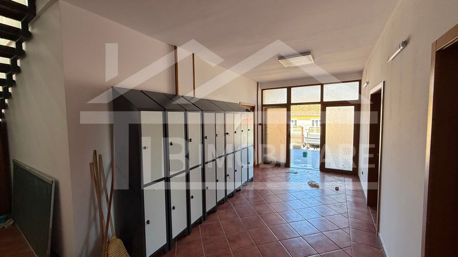 Casa individuala, 10 camere, 753mp, Zona Sancraiu de Mures - Poză 11