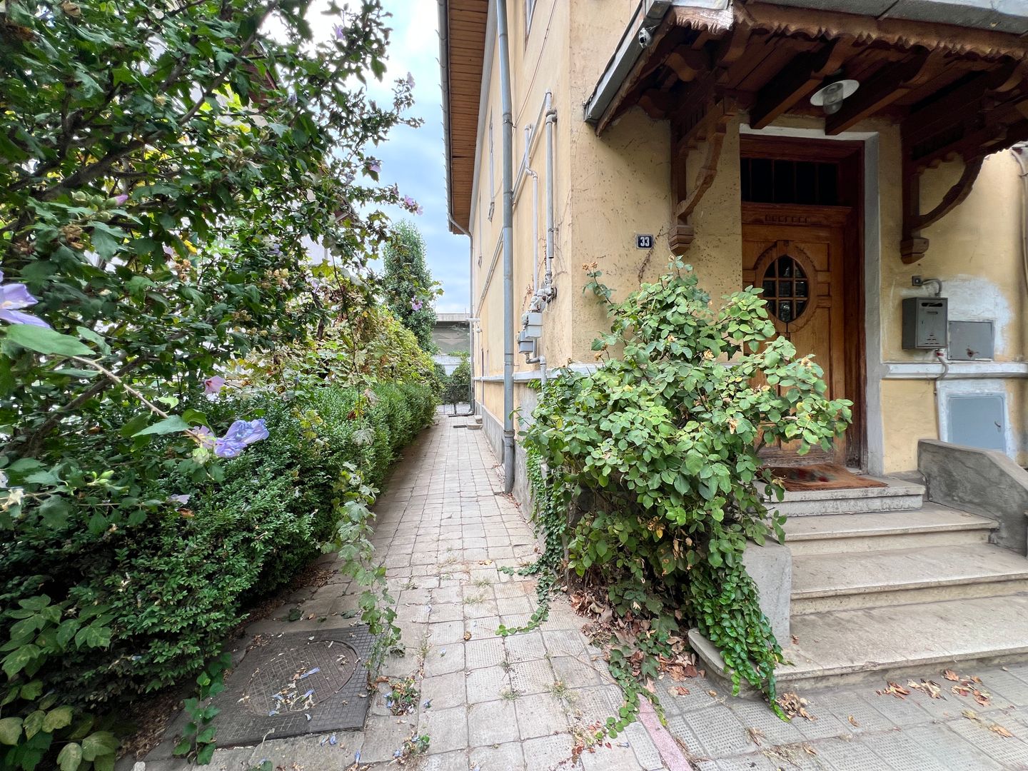 Casă interbelică de închiriat – Str. Barbu Văcărescu nr. 33 - Poză 38