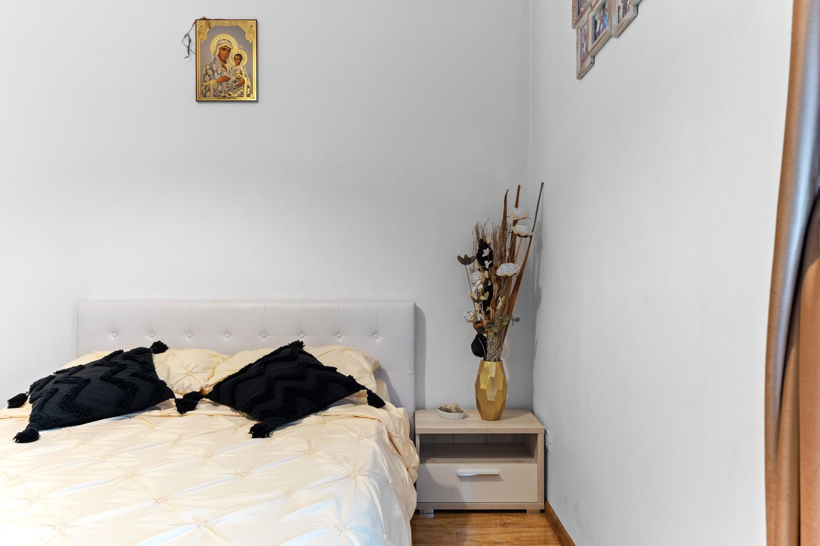 DE VANZARE  Vila 9 camere Colentina - Poză 30