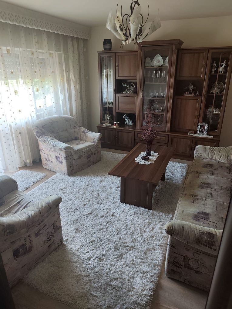 BRASADAS vinde ap 2 cam etaj 4/4 Micro 17. - Poză 1