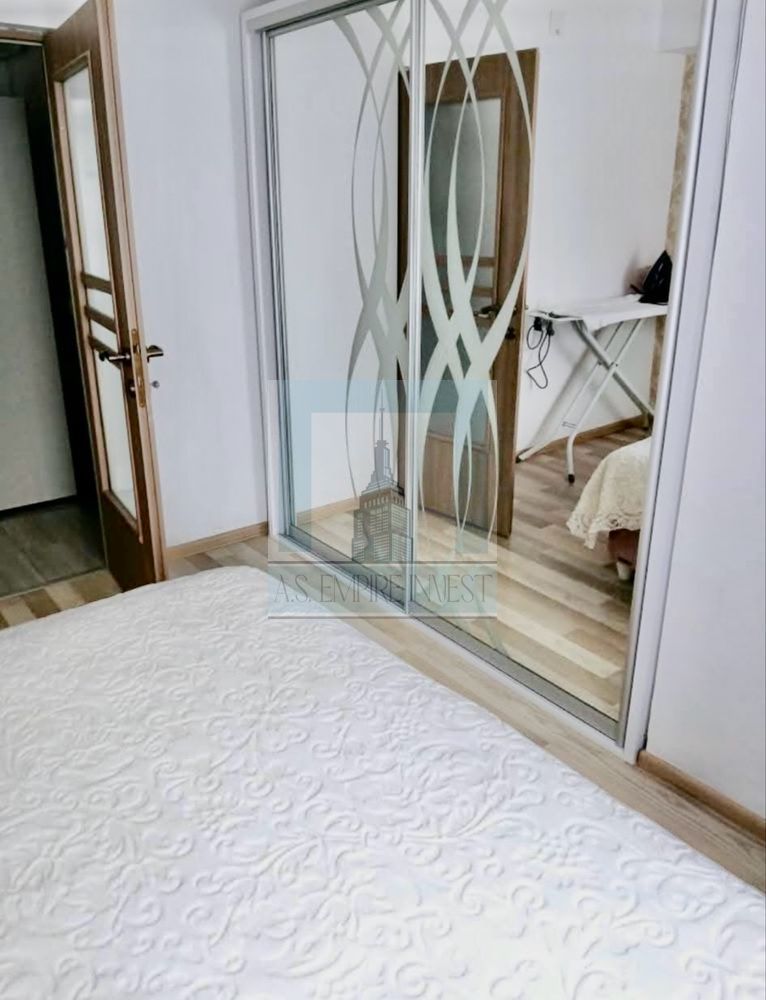 Apartament 3 camere - zona Tractorul - Poză 5