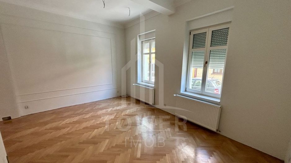 Apartament ULTRACENTRAL de vânzare - Poză 5