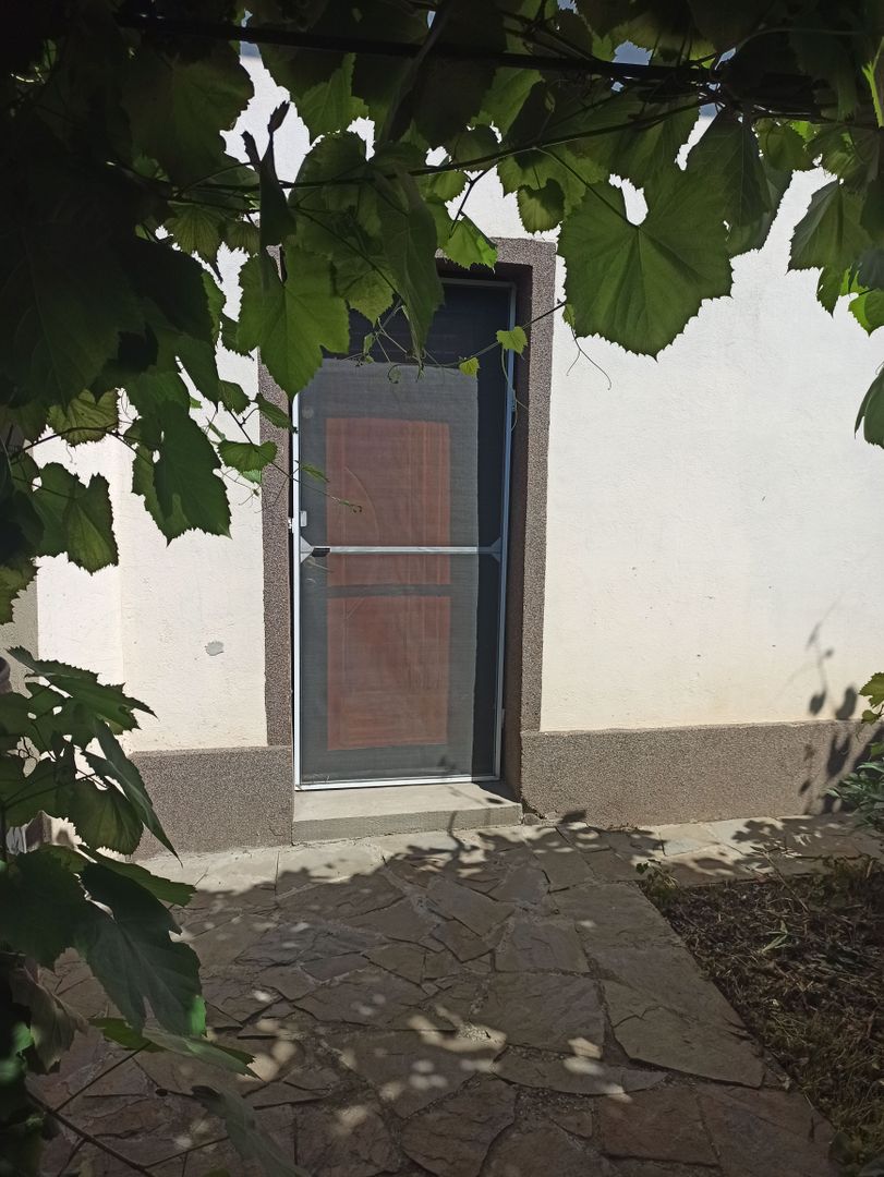 vila indiv+1198mp teren/pe DN4(sosBucuresti) in Frumusani/jud.Calarasi - Poză 91