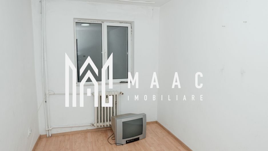 Vânzare Apartament 3 camere Petrisor - Poză 2