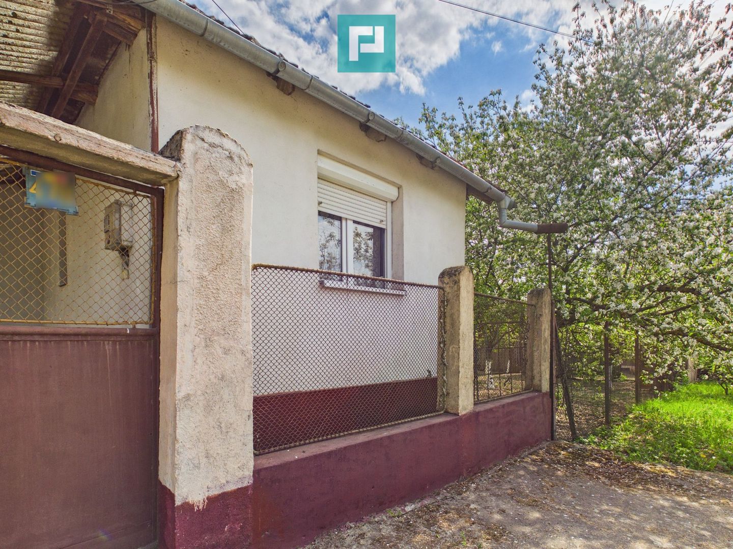 Casă cu 3 camere și teren generos în Drauț - Poză 1