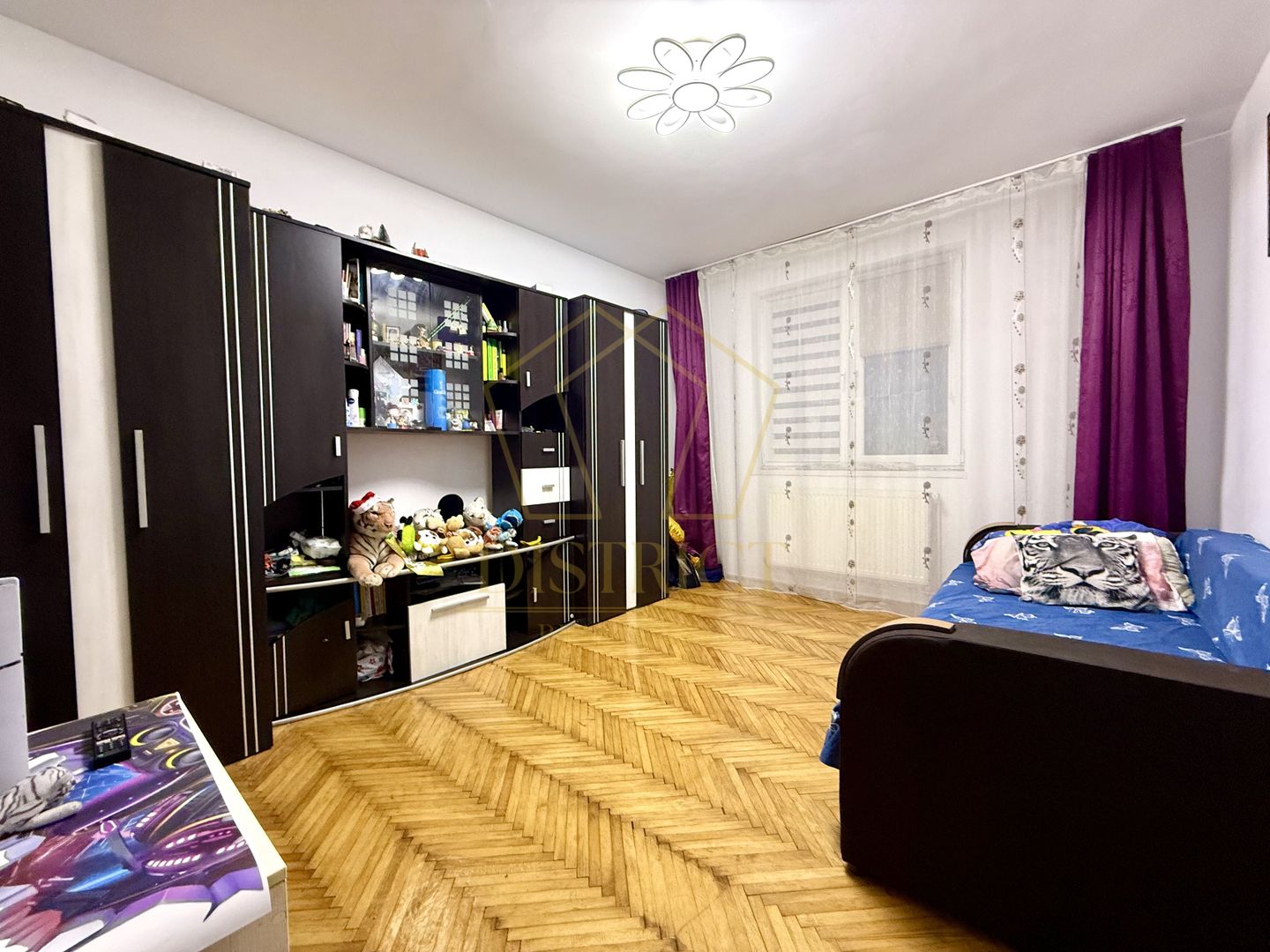 Apartament cu 3 camere decomandat | Sagului - Poză 1