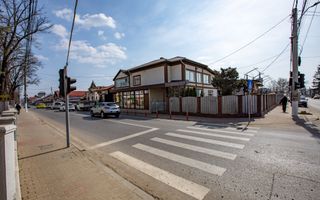 Clădire și teren de investiție, central Roman - Poză 67