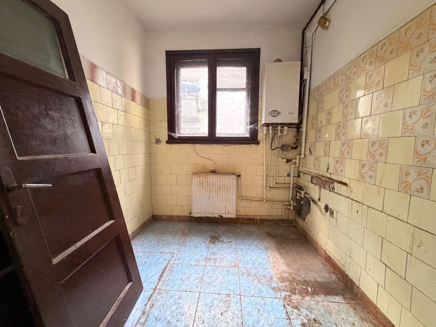 APARTAMENT 2 CAMERE | PRIMAVERII | NECESITA RENOVARE - Poză 5