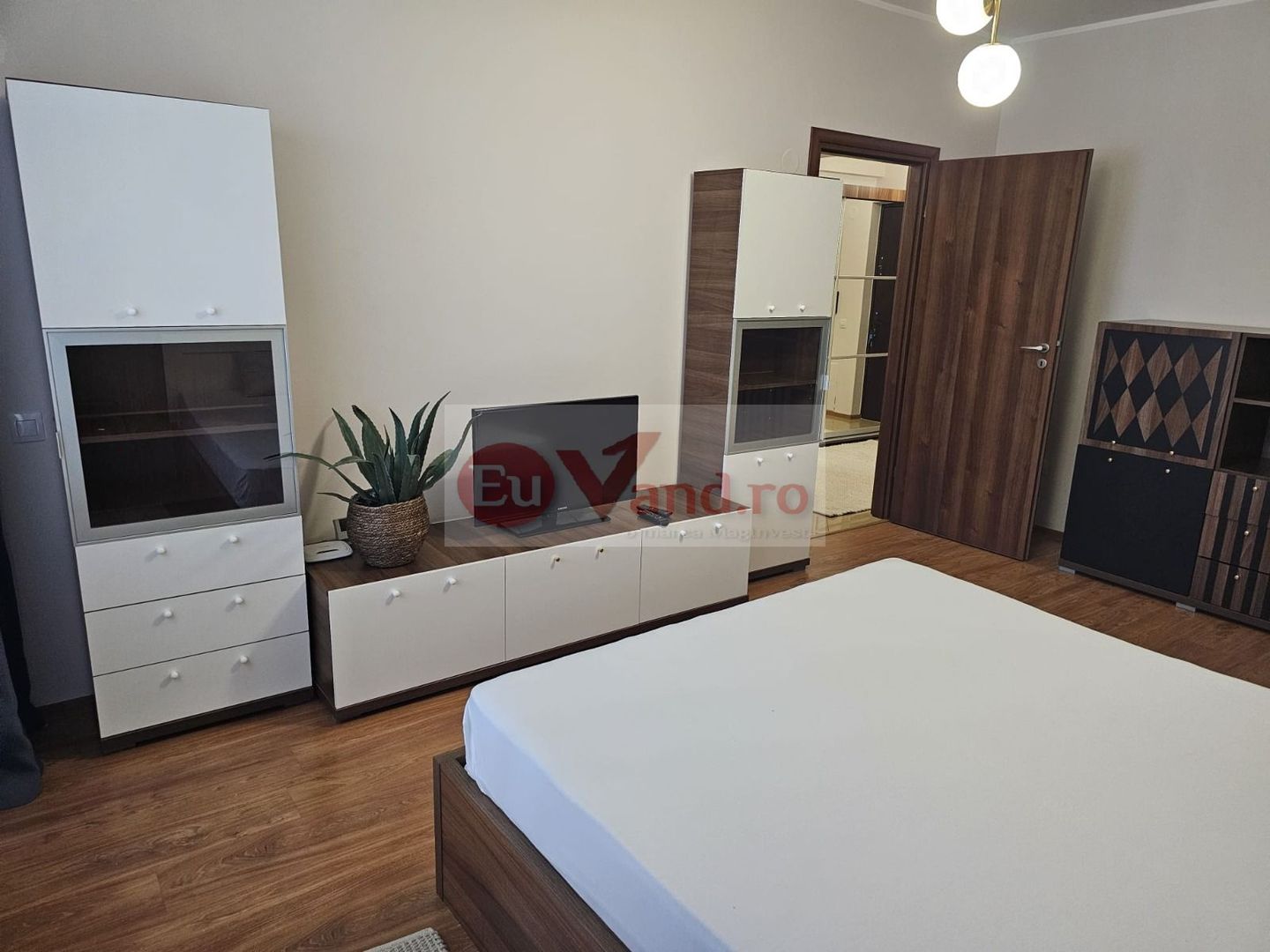 De inchiriat o camera Italian Residence, etaj 9/12, 420 euro - Poză 16
