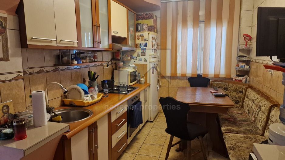 Vanzare apartament 4 camere - Dumbrava Noua - Poză 1